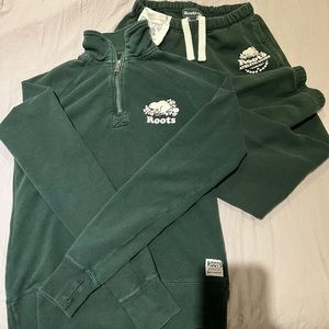 Dark green women's roots tracksuit size XS